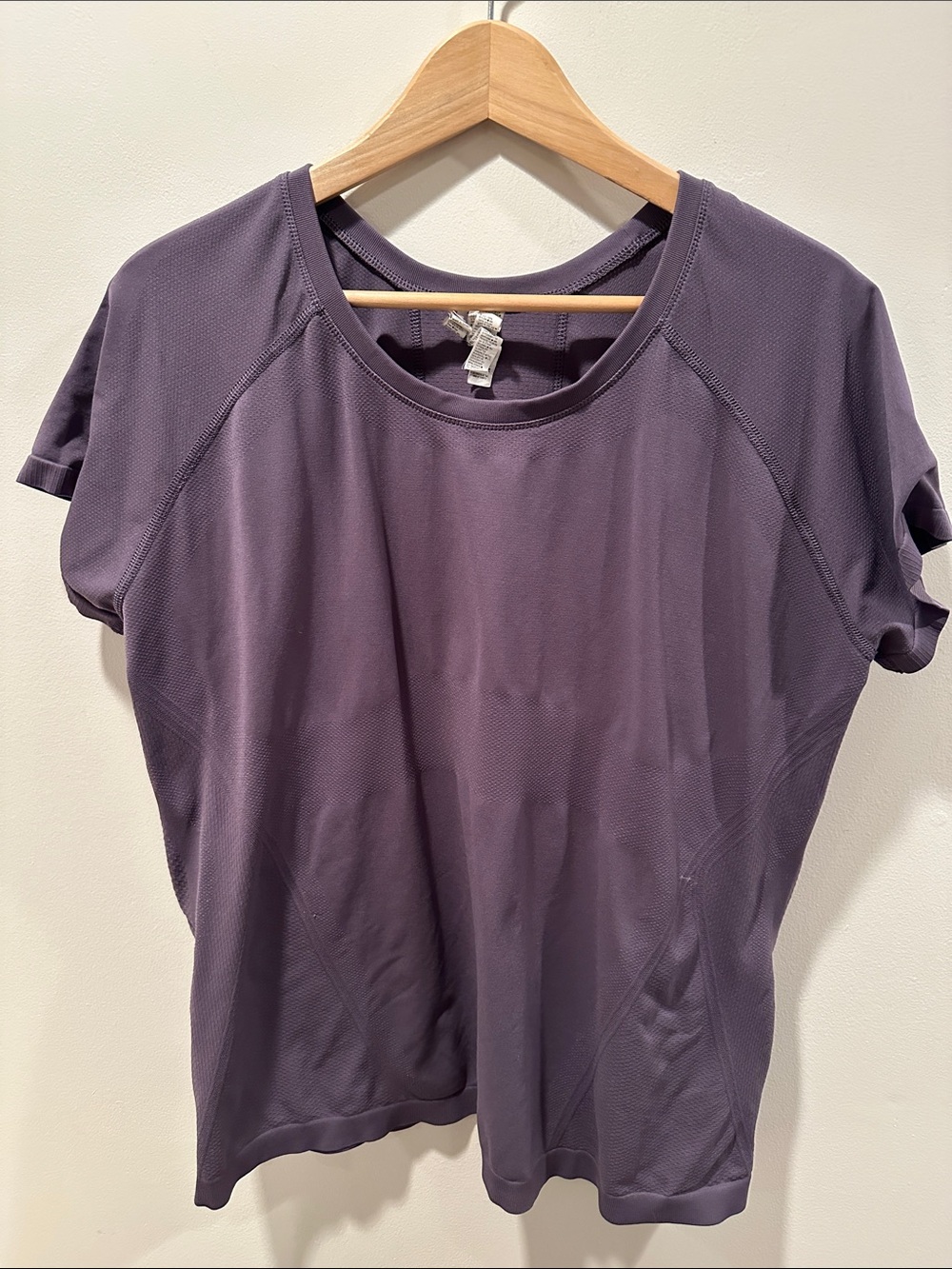 Athleta Short Sleeve Tee in Dusty Plum